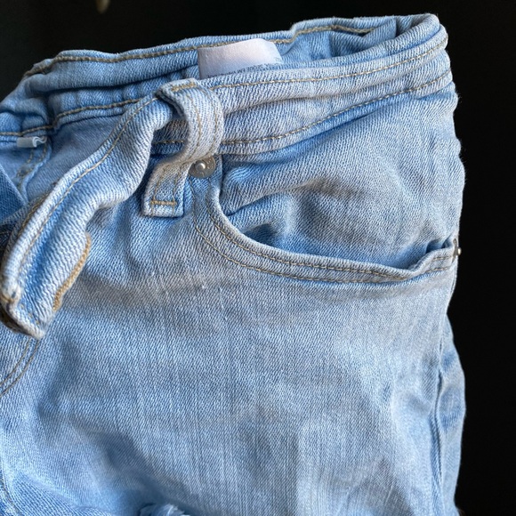 Cutoff Levi Shorts - Picture 3 of 4